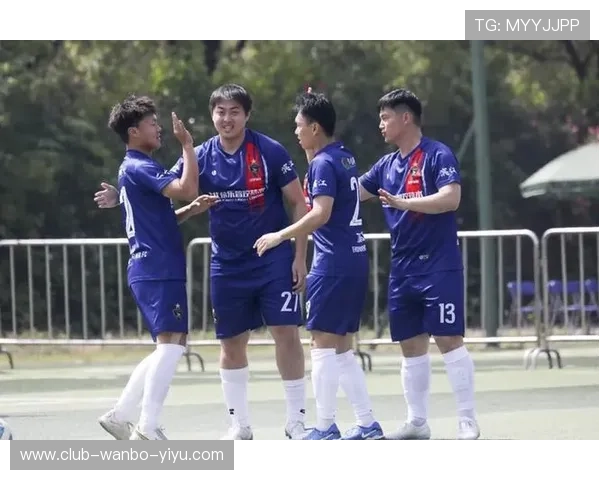 绿茵战鼓即将响起，豪门争锋揭开新赛季激烈对决序幕